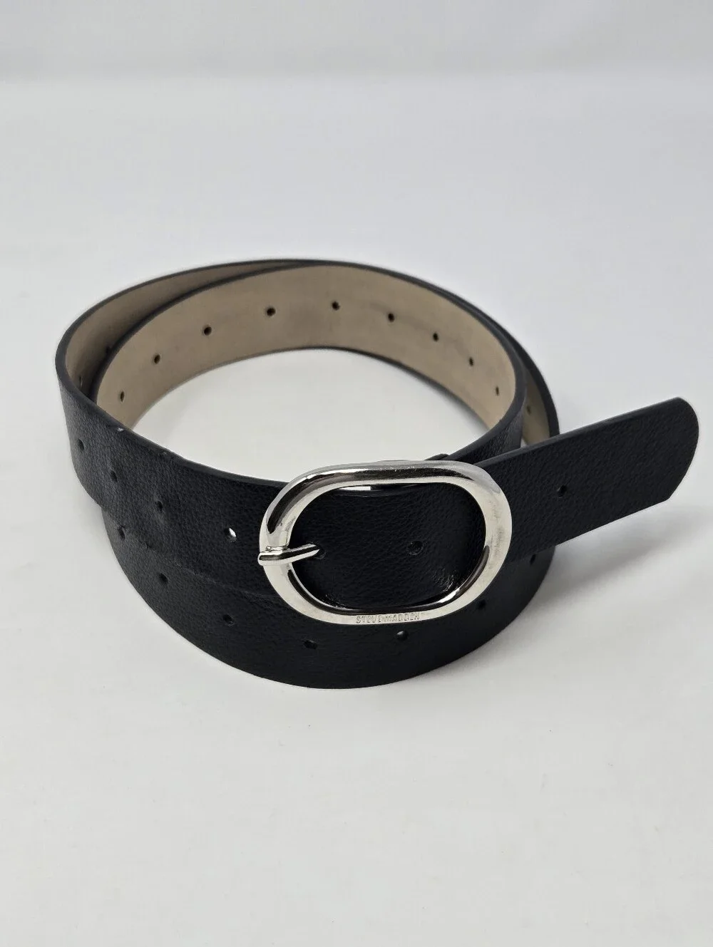 STEVE MADDEN BLACK FAUX LEATHER BELT OVAL SILVER BUCKLE WOMEN OS CLASSIC